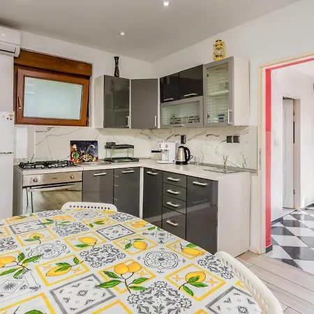 Holiday home Awesome In With Wifi